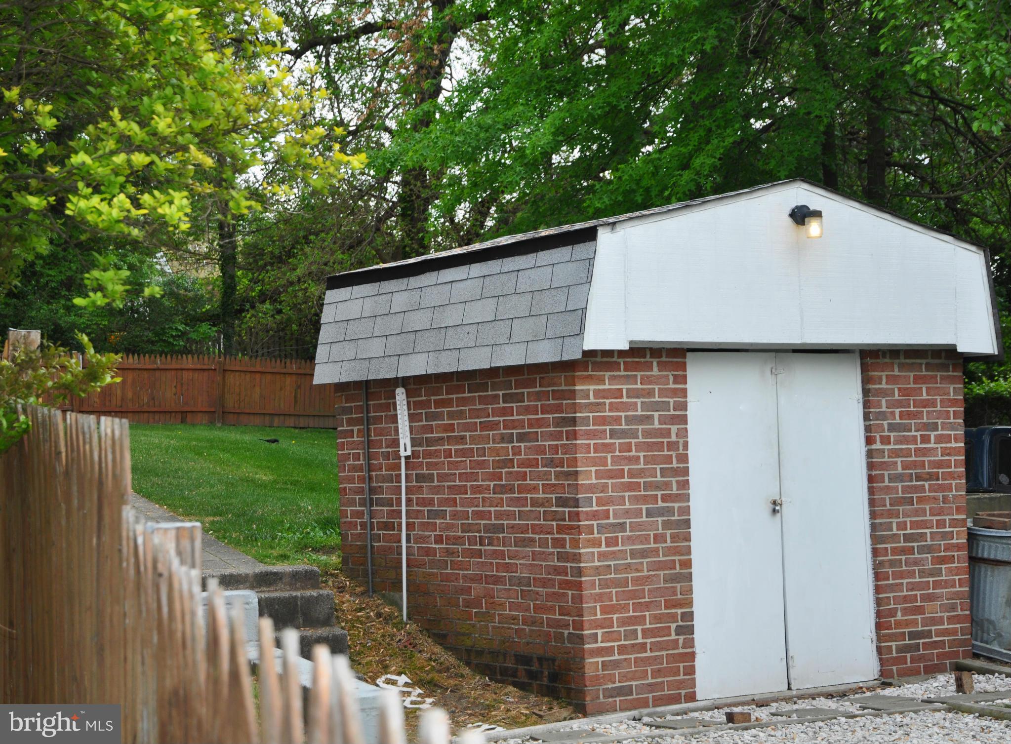 1515 Marsha Road Baltimore, MD 21227 - Photo 15 of 25 Shed