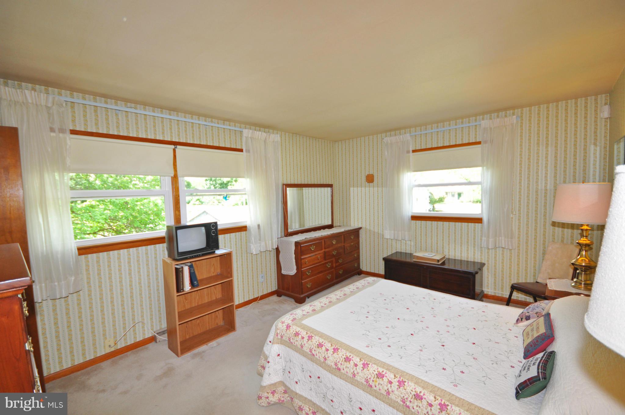 1515 Marsha Road Baltimore, MD 21227 - Photo 7 of 25 Bedroom (Master)