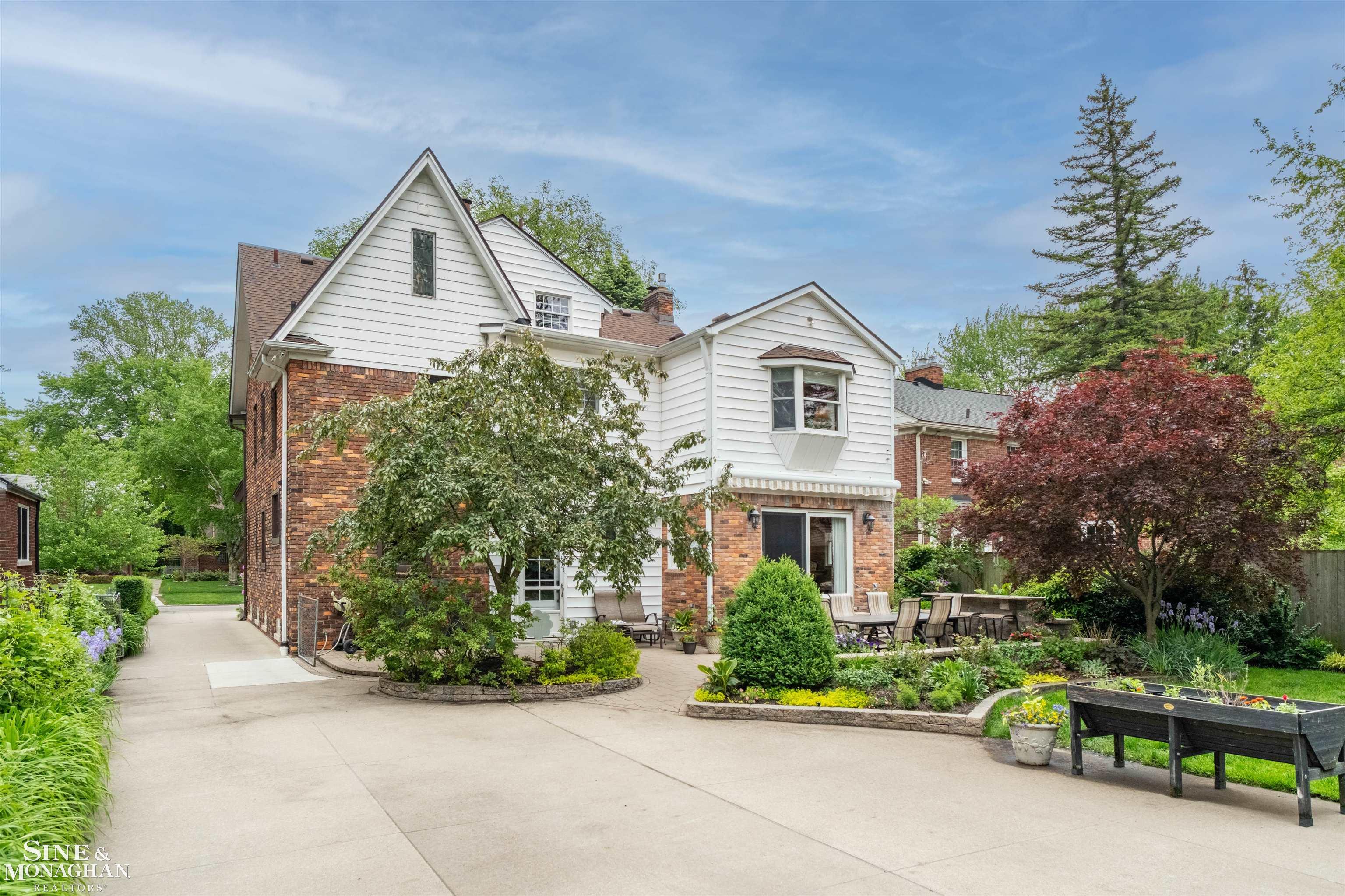 1251 Yorkshire Road Grosse Pointe Park, MI 48230 - Photo 88 of 99