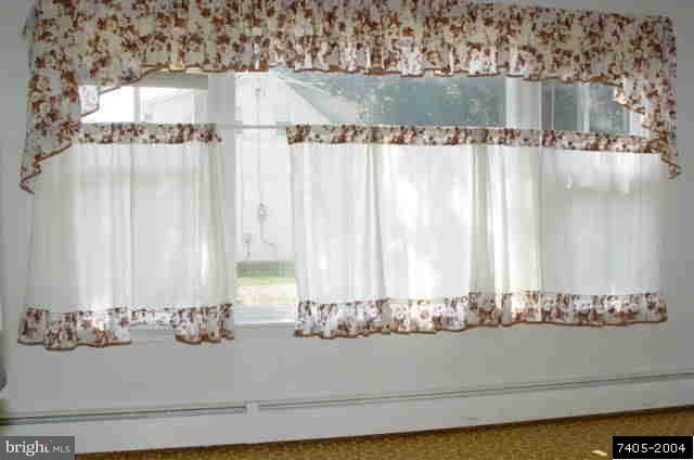2861 Oakland Road Dover, PA 17315 - Photo 3 of 5 Gallery Image 3
