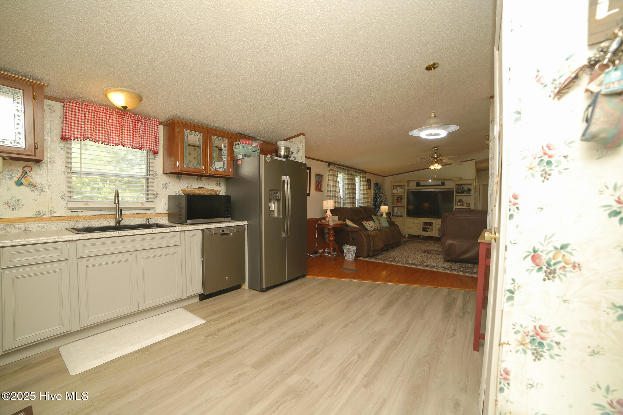 106 Summersett Road Whiteville, NC 28472 - Photo 15 of 24 106-Kitchen
