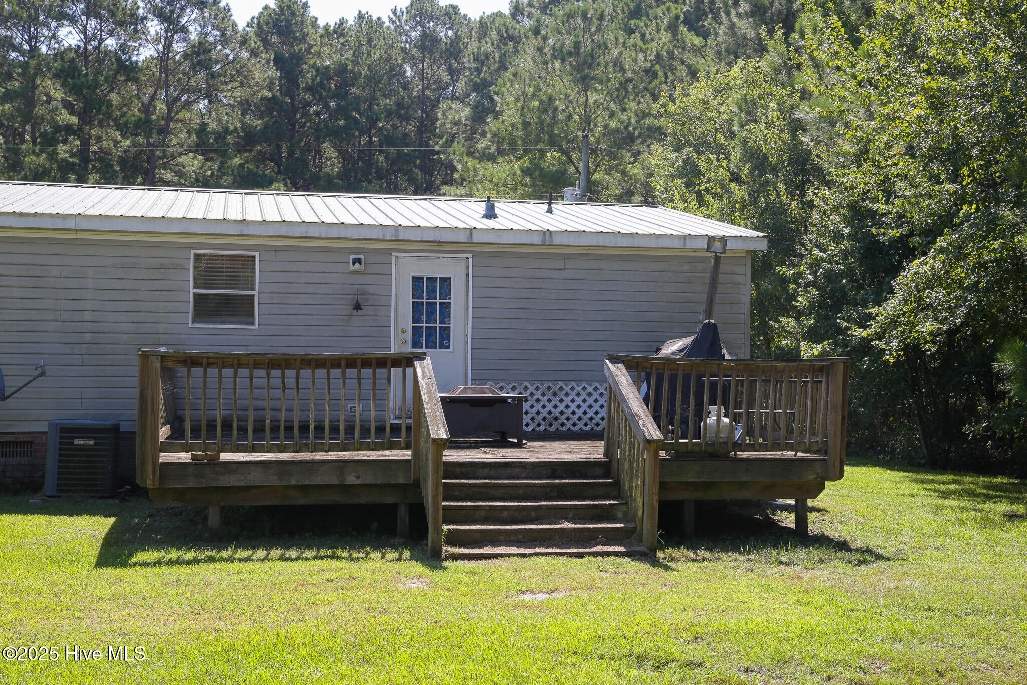 106 Summersett Road Whiteville, NC 28472 - Photo 4 of 24 106 -Deck