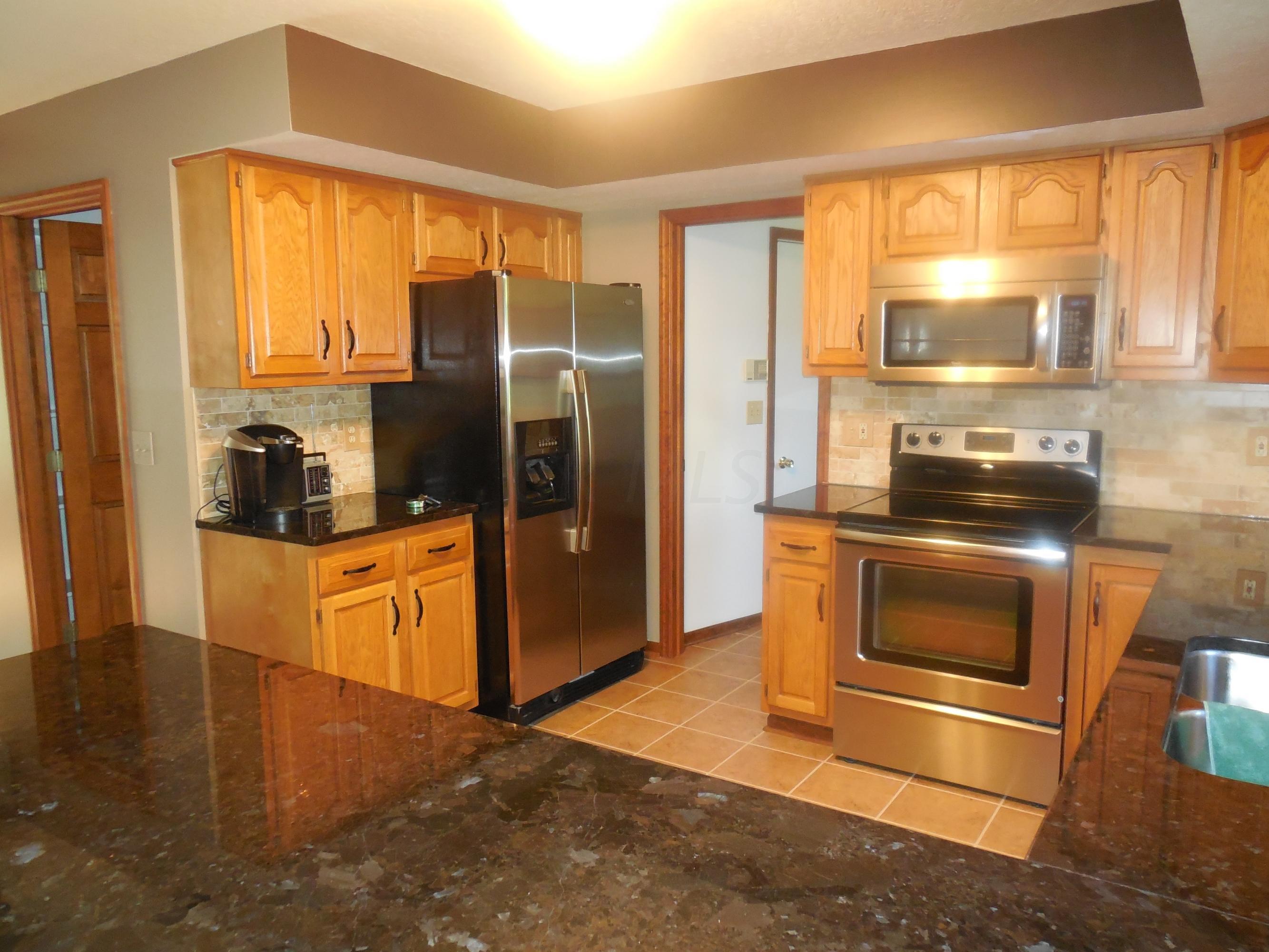 6000 Linworth Road Columbus, OH 43085 - Photo 3 of 26