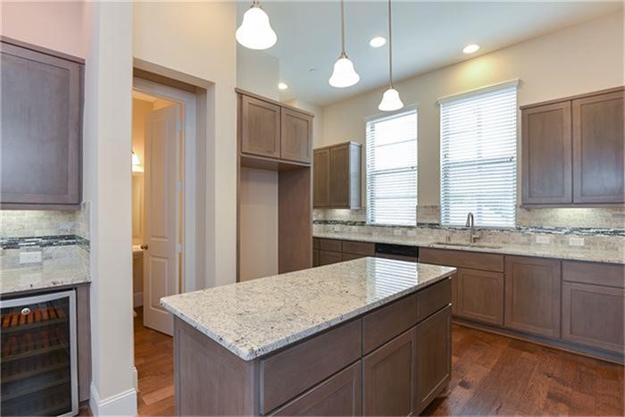2112 Radcliffe Street Houston, TX 77007 - Photo 10 of 23