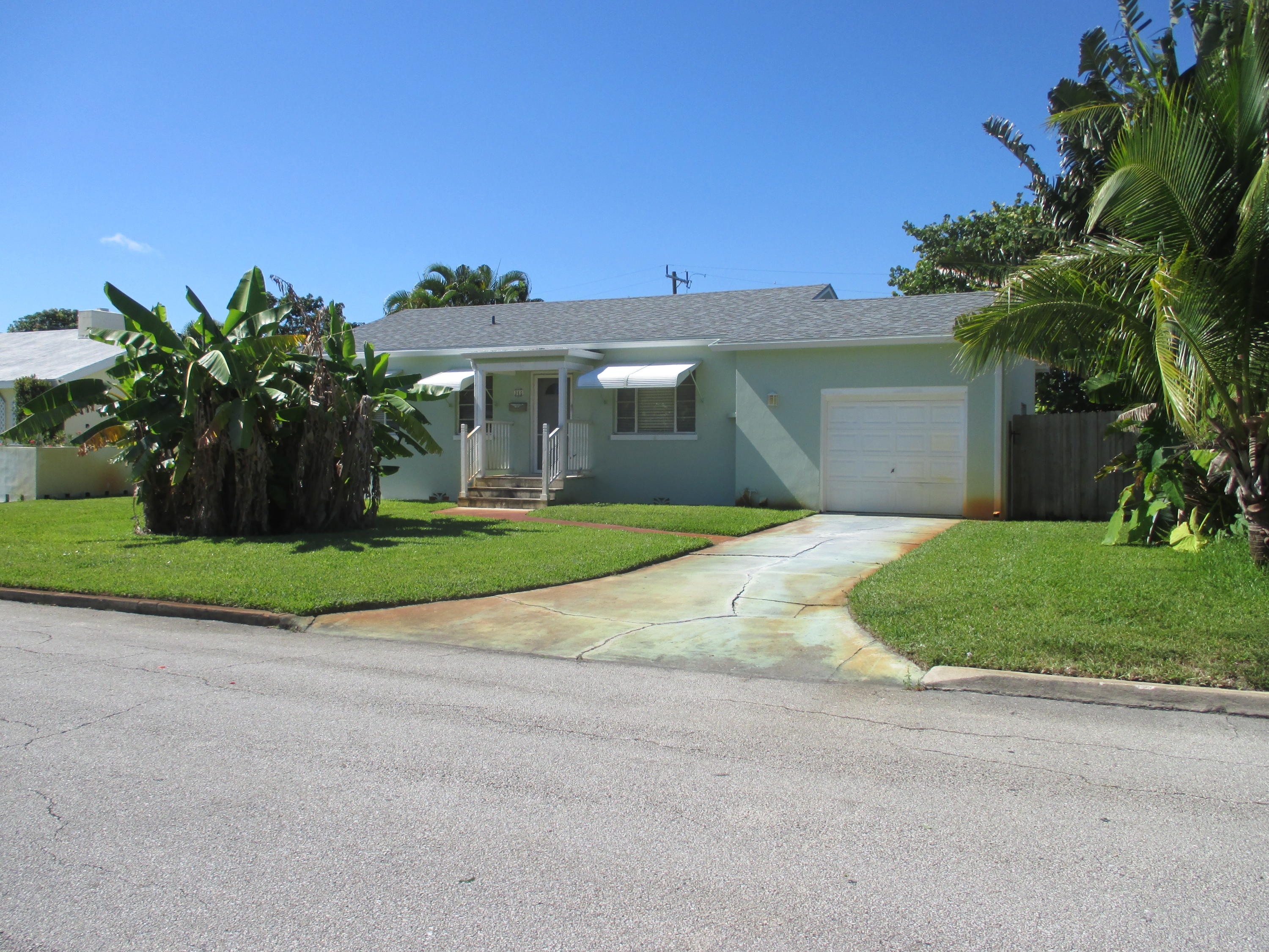 360 Ellamar Road West Palm Beach, FL 33405 - Photo 1 of 41 IMG_3569