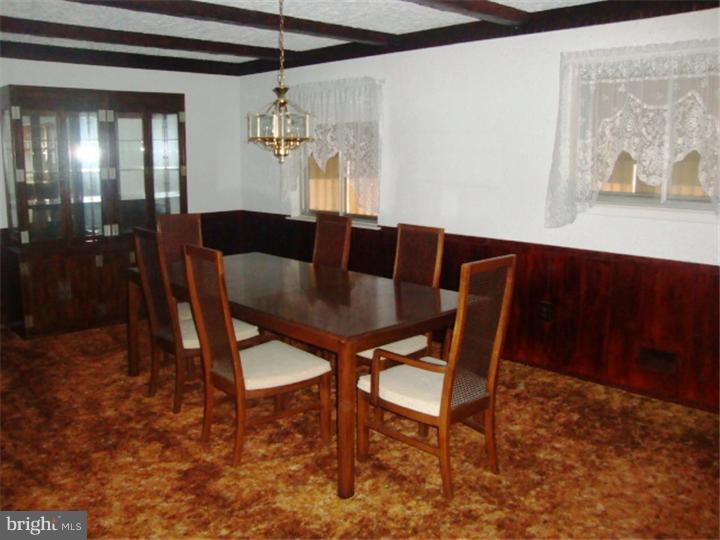 53 Endicott Road Hamilton, NJ 08690 - Photo 4 of 13
