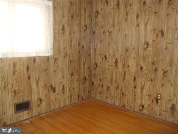 53 Endicott Road Hamilton, NJ 08690 - Photo 10 of 13