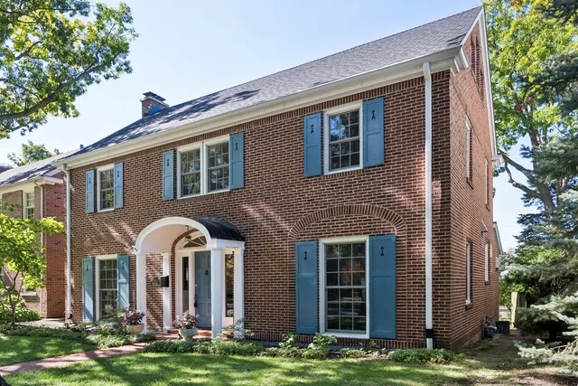 $1,199,000 | 2754 Ridge Avenue, Evanston, IL 60201
