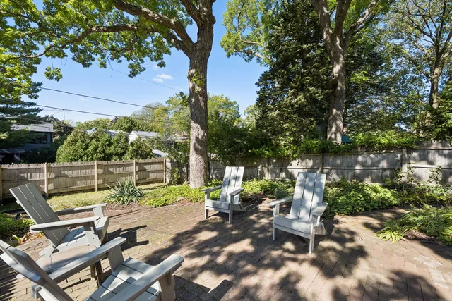 $1,199,000 | 2754 Ridge Avenue, Evanston, IL 60201