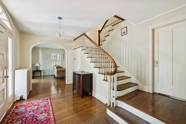 $1,199,000 | 2754 Ridge Avenue, Evanston, IL 60201