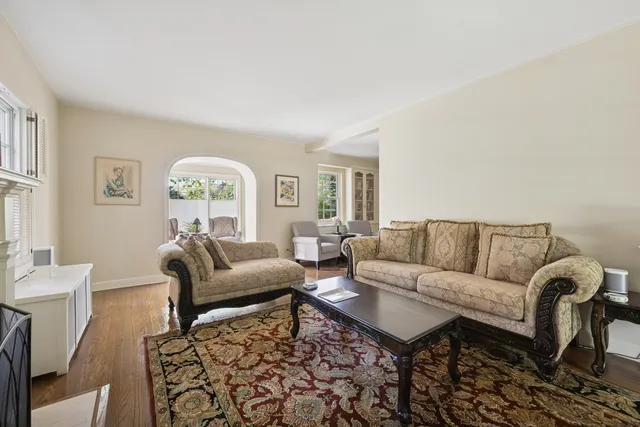 $1,199,000 | 2754 Ridge Avenue, Evanston, IL 60201