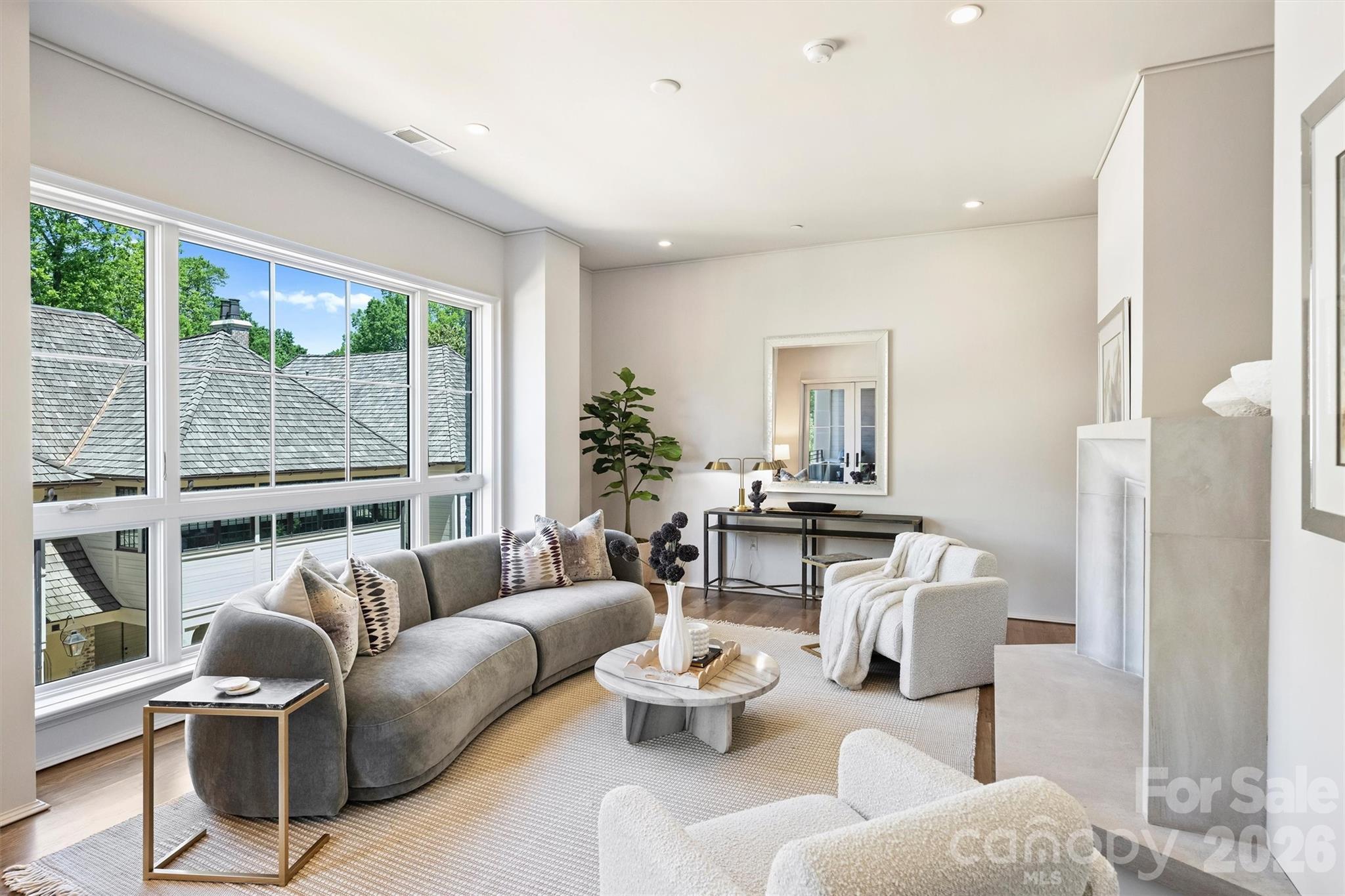 1170 Queens Road Charlotte, NC 28207 - Photo 18 of 38 Gallery Image 18
