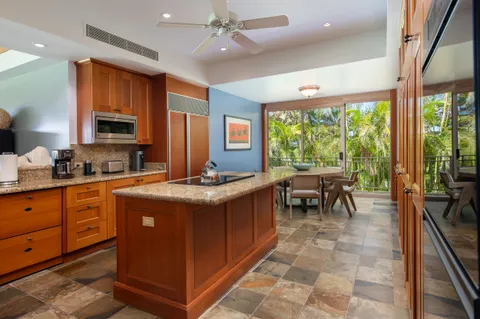 $5,900,000 | 72-137 Waiulu Street, Unit D, Kailua-Kona, HI 96740