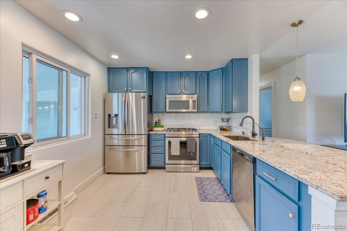 7621 Granada Road Denver, CO 80221 - Photo 11 of 49