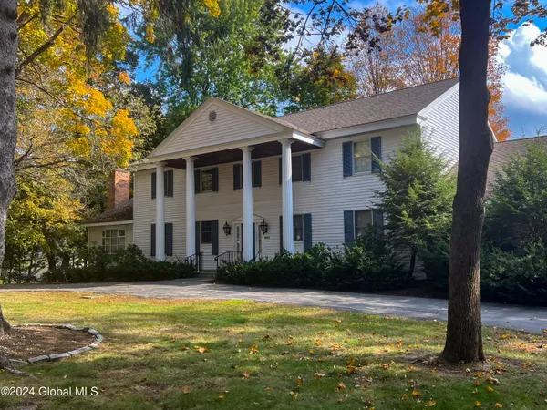 $7,500,000 | 660 North Broadway, Saratoga Springs, NY 12866