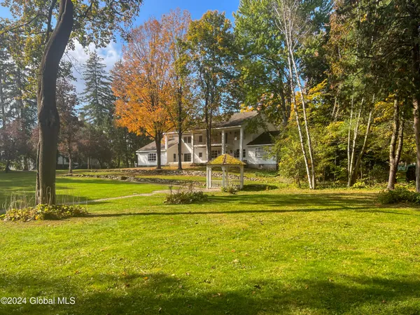 $7,500,000 | 660 North Broadway, Saratoga Springs, NY 12866