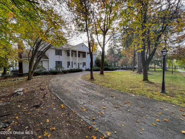 $7,500,000 | 660 North Broadway, Saratoga Springs, NY 12866