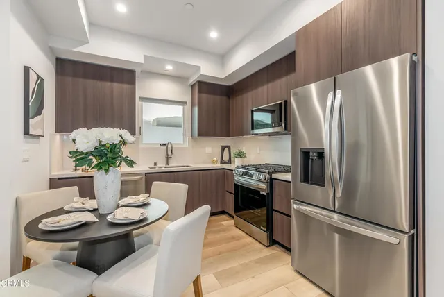 $799,000 | 150 South Oak Knoll Avenue, Unit 103, Pasadena, CA 91101