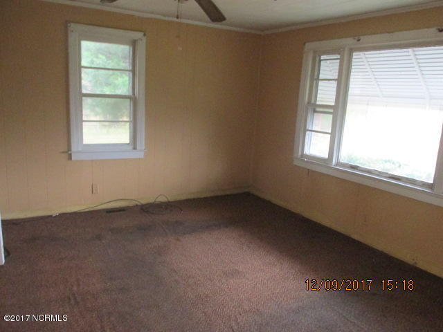 855 Blades Road Havelock, NC 28532 - Photo 13 of 13 Living Room