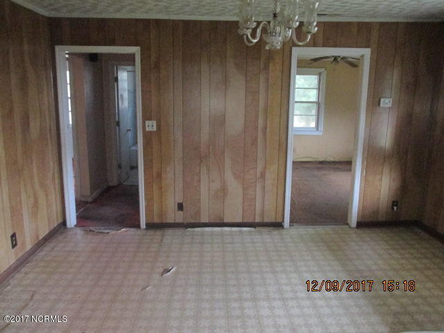 855 Blades Road Havelock, NC 28532 - Photo 8 of 13 Dining Room