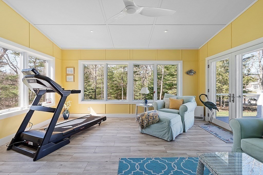 21 Robinwood Road Buzzards Bay, MA 02532 - Photo 17 of 38