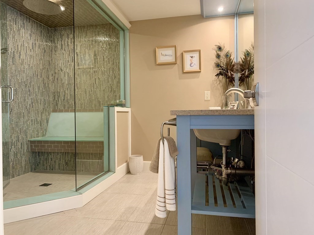 21 Robinwood Road Buzzards Bay, MA 02532 - Photo 25 of 38
