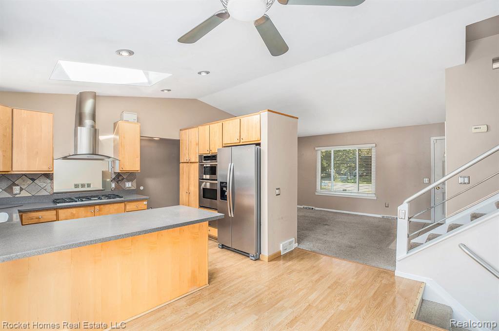 1815 Ruby Avenue Rochester Hills, MI 48309 - Photo 10 of 34