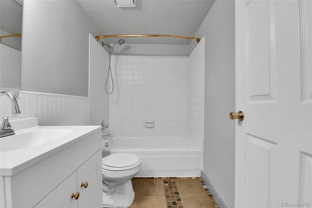 $450,000 | 3963 South Fundy Circle, Aurora, CO 80013