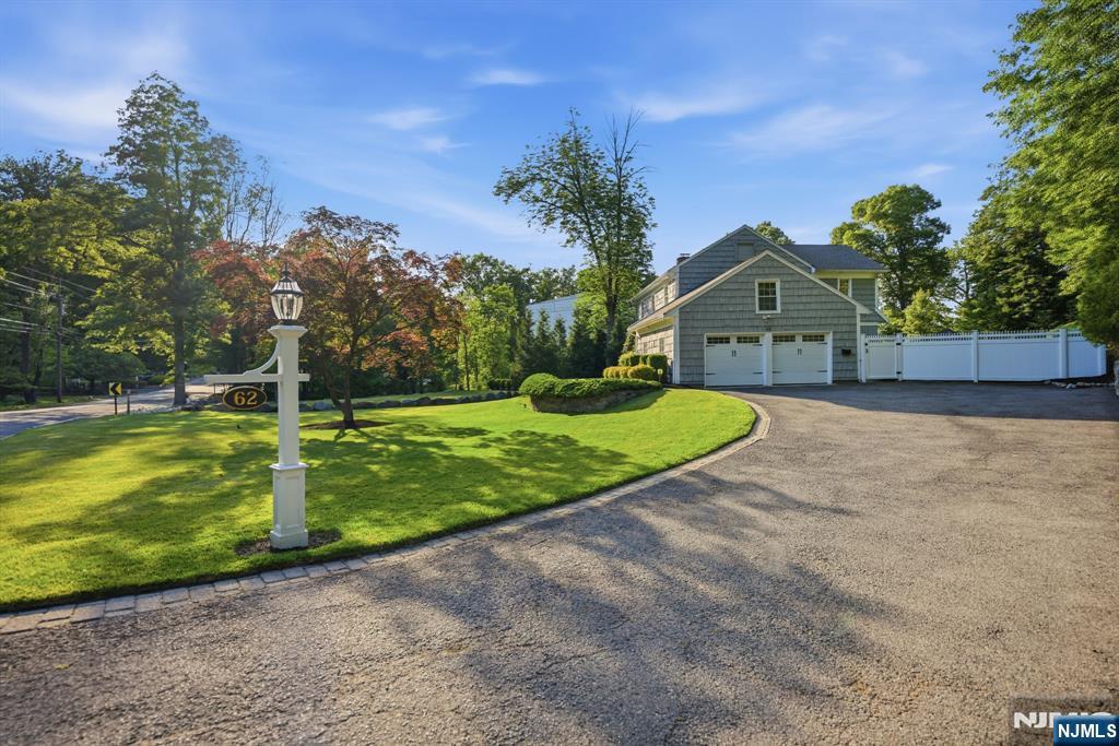 62 Fells Road Verona, NJ 07044 - Photo 3 of 48