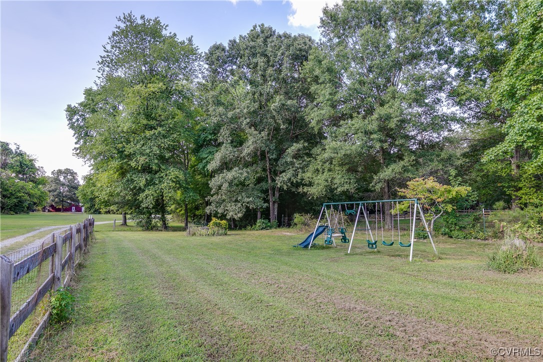 18525 Frog Level Road Ruther Glen, VA 22546 - Photo 11 of 49 Gallery Image 11