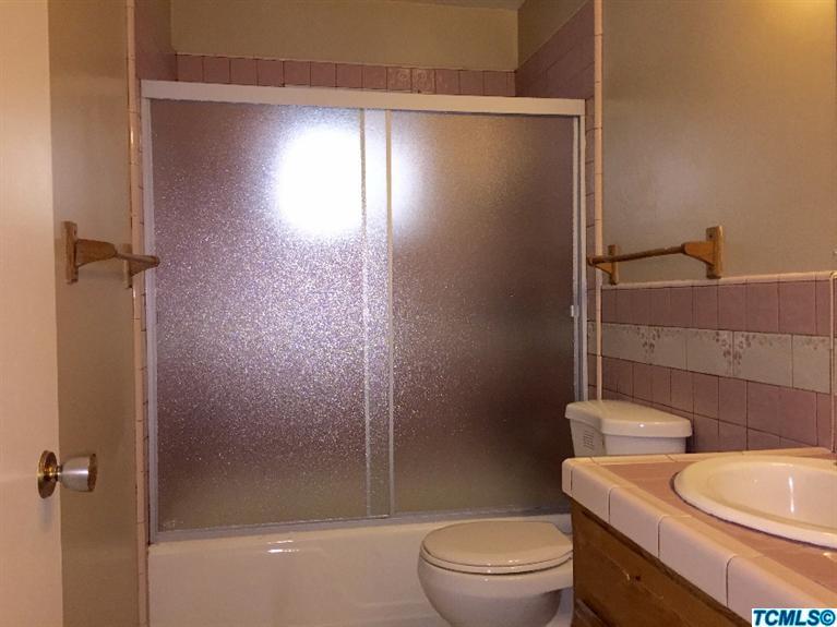 166 Manning Avenue Reedley, CA 93654 - Photo 9 of 14 Additional Photo