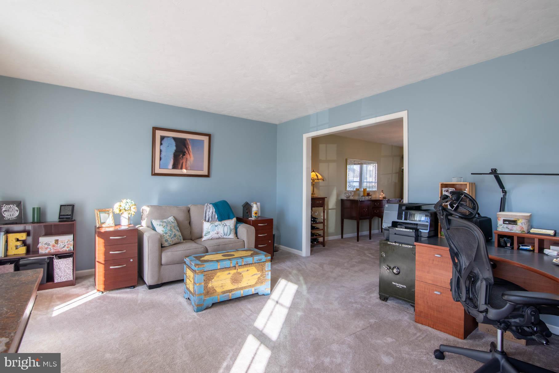 588 Chestnut Hill Road York, PA 17402 - Photo 2 of 49