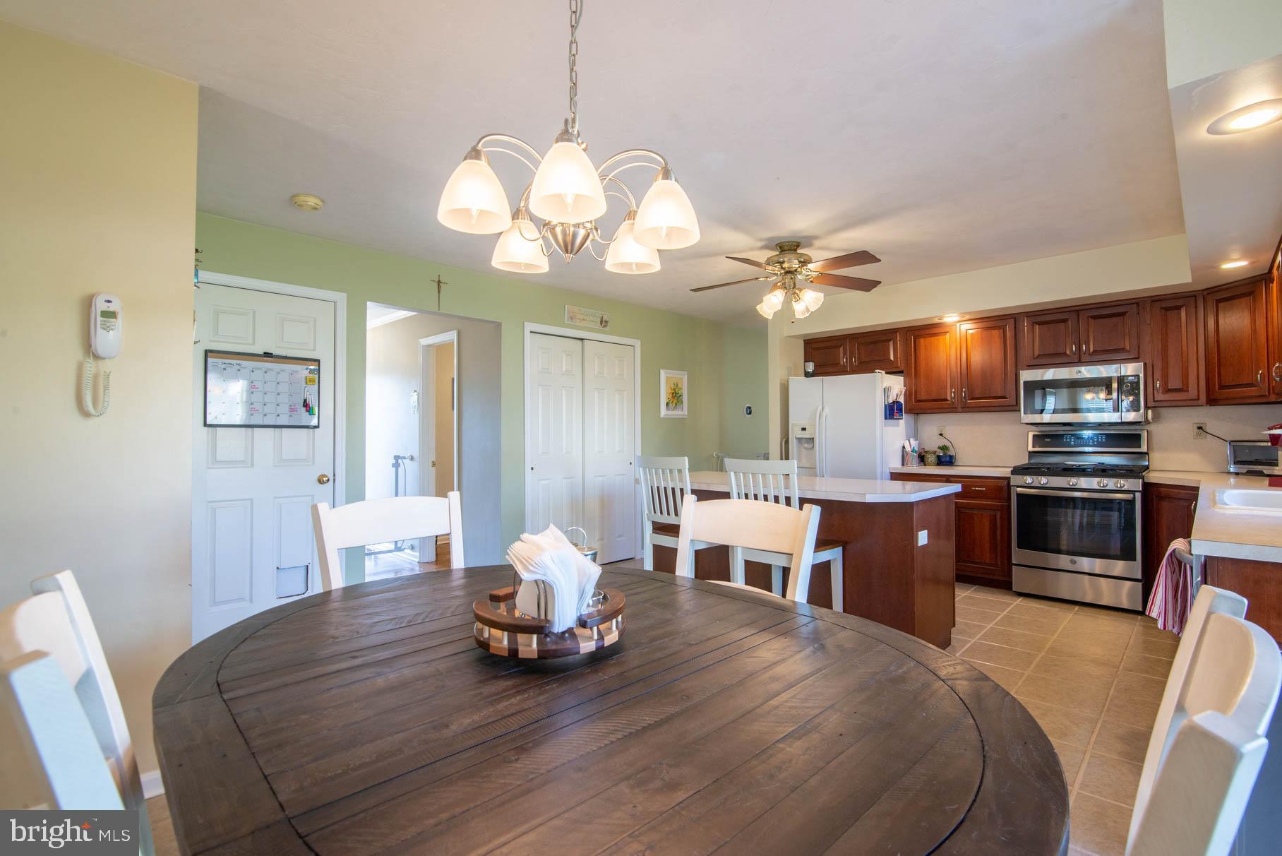 588 Chestnut Hill Road York, PA 17402 - Photo 14 of 49