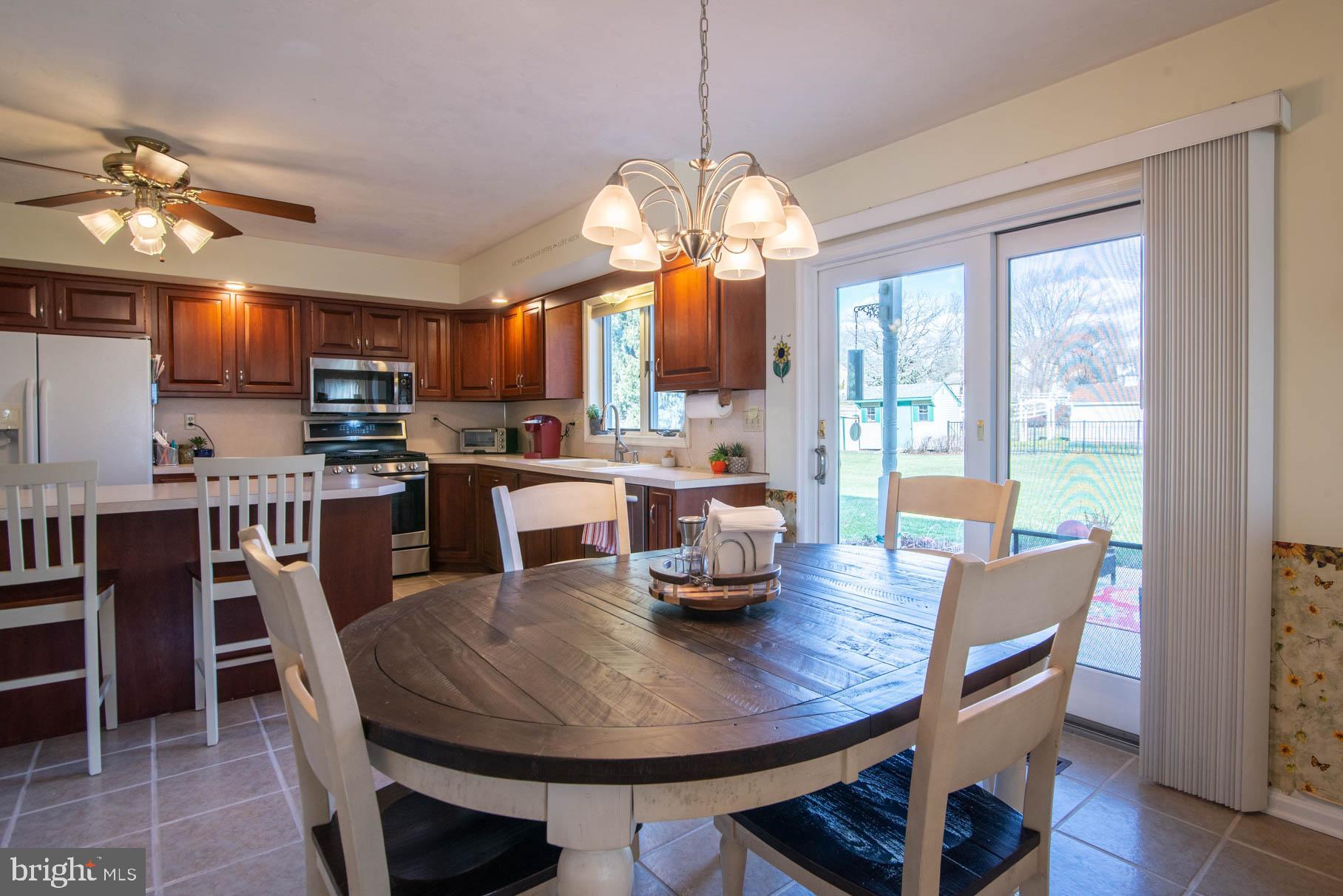 588 Chestnut Hill Road York, PA 17402 - Photo 15 of 49