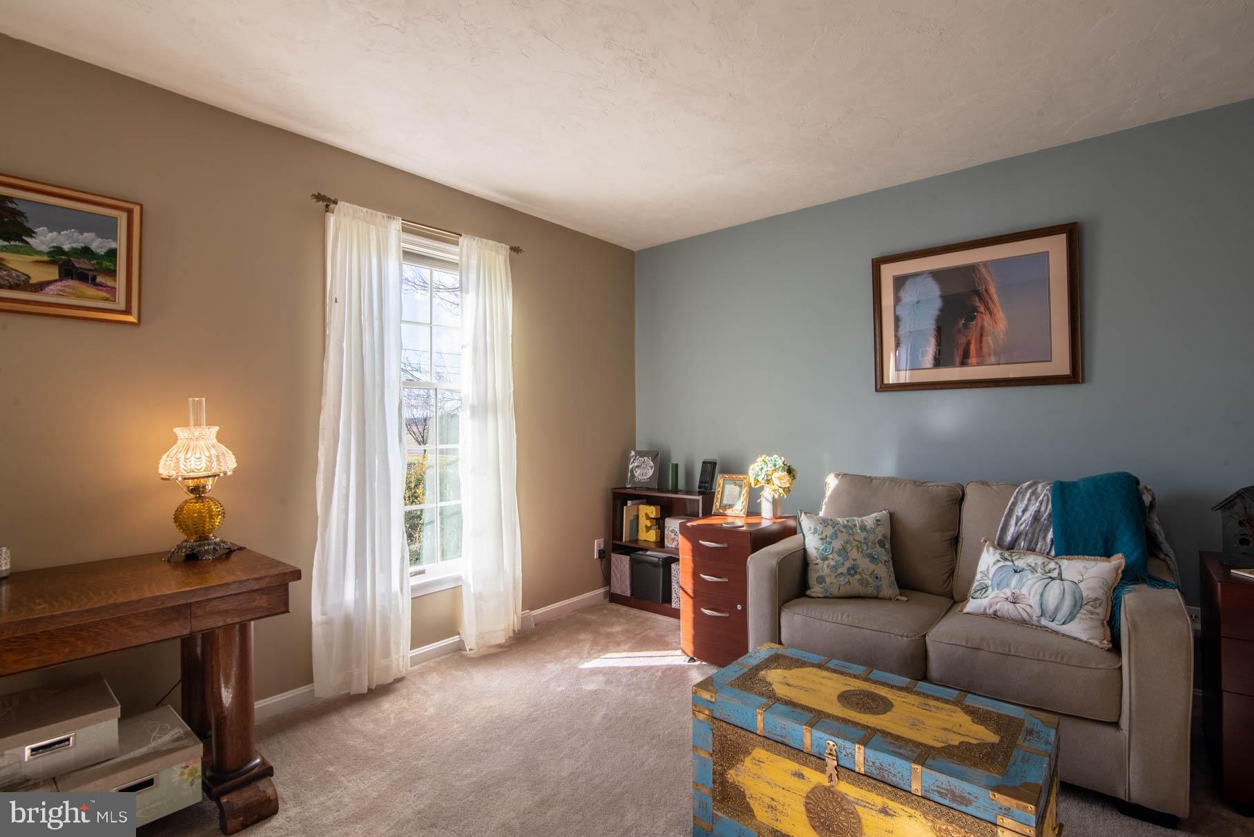 588 Chestnut Hill Road York, PA 17402 - Photo 5 of 49