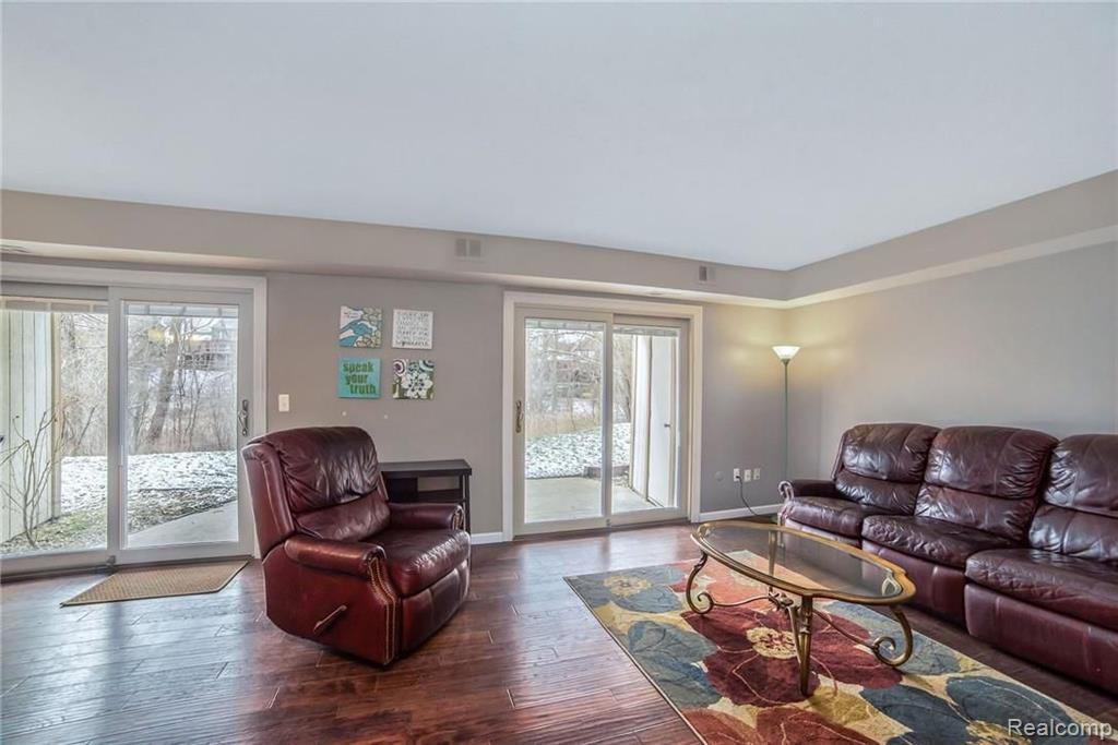 1693 Riverside Drive, Unit 62 Rochester Hills, MI 48309 - Photo 10 of 30