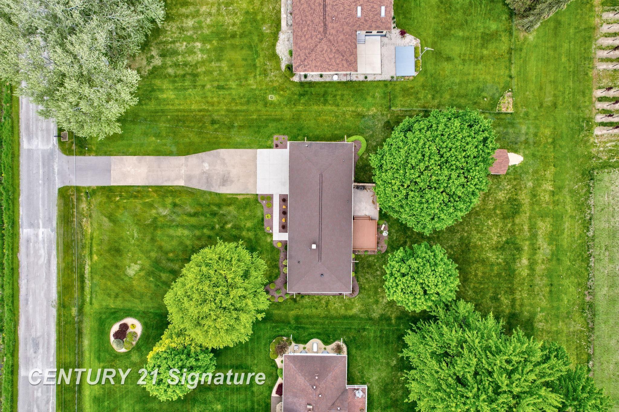 2177 Jarabec Road Saginaw, MI 48609 - Photo 49 of 57 50141508-216baf6e-a2f3-417f-b75a-aa93f7751bb0.JPG