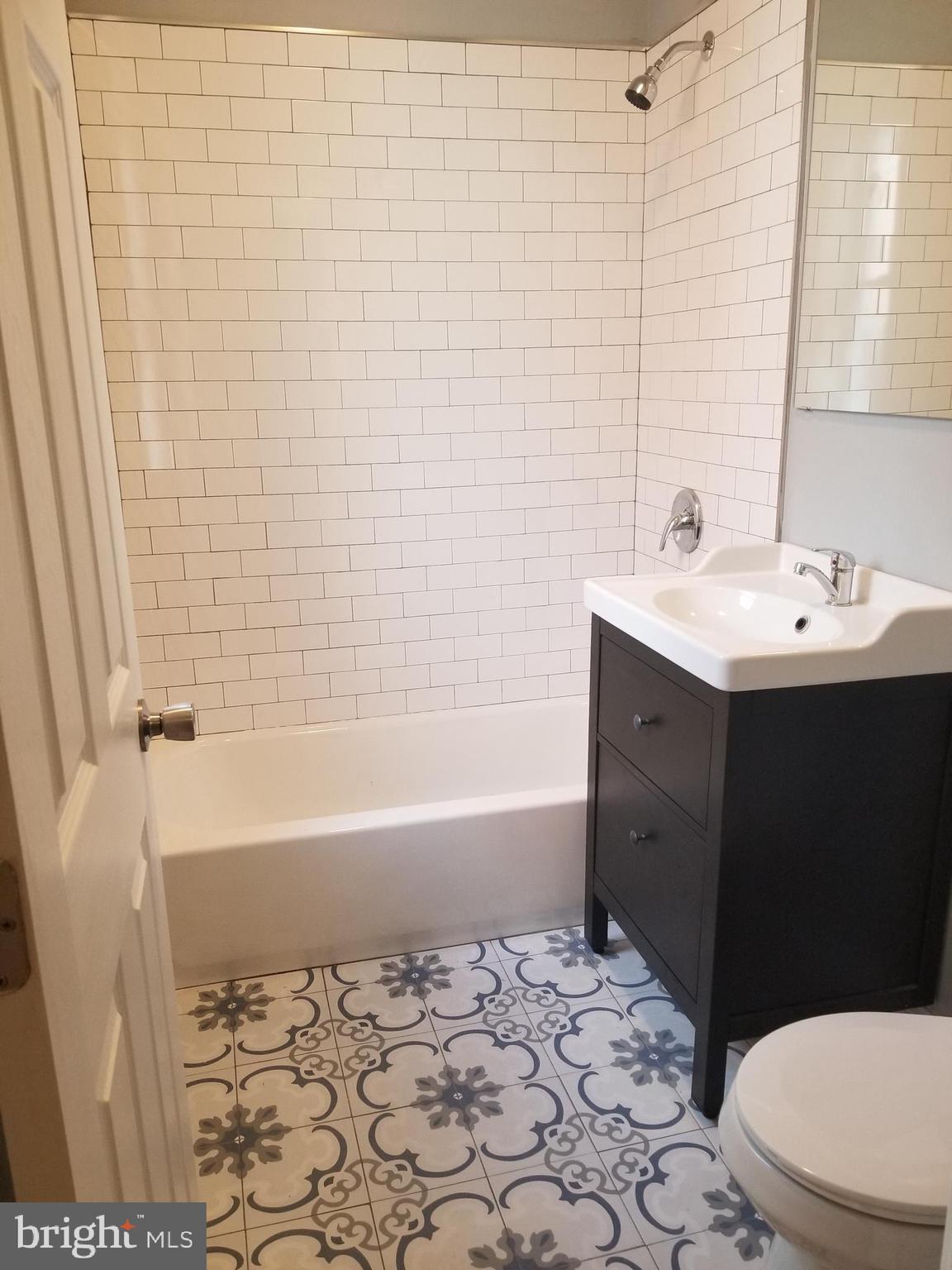 5413 Angora Terrace Philadelphia, PA 19143 - Photo 12 of 37
