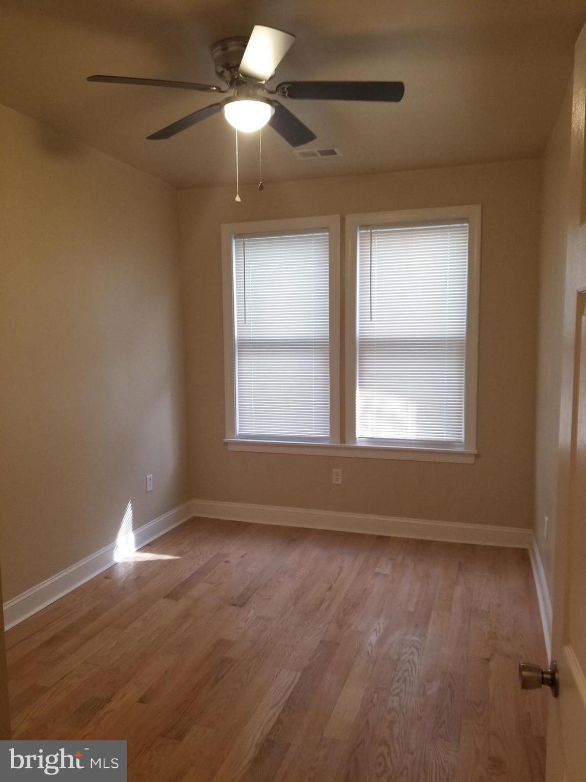 5413 Angora Terrace Philadelphia, PA 19143 - Photo 8 of 37