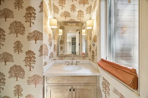 $3,365,000 | 11527 North Lou-Al Court, Houston, TX 77024