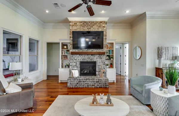 $690,000 | 308 East Lake Drive, Madison, MS 39110