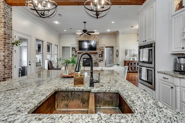 $690,000 | 308 East Lake Drive, Madison, MS 39110