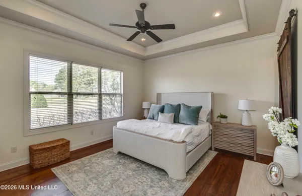 $690,000 | 308 East Lake Drive, Madison, MS 39110