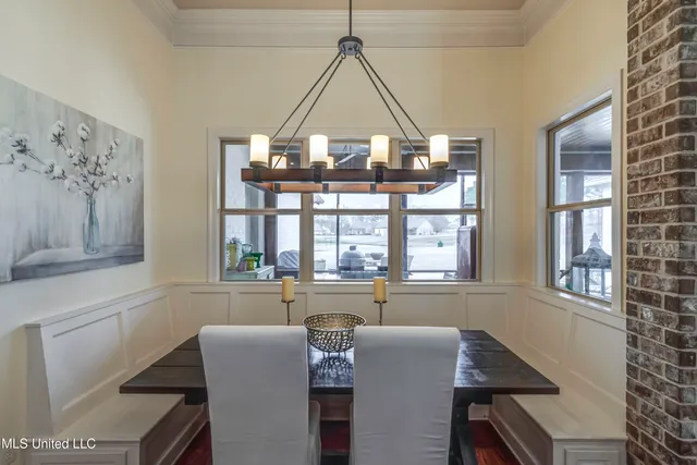 $690,000 | 308 East Lake Drive, Madison, MS 39110