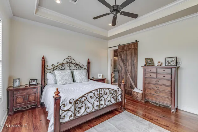 $690,000 | 308 East Lake Drive, Madison, MS 39110