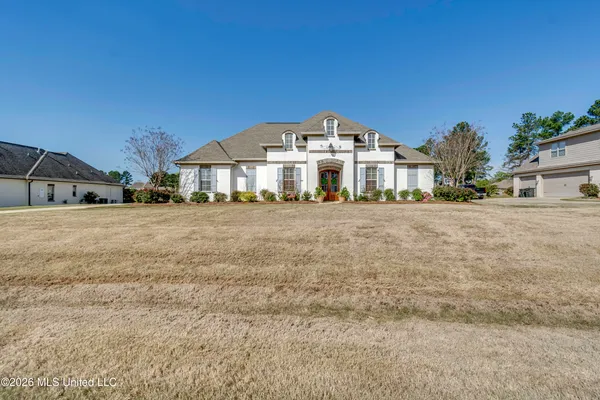 $690,000 | 308 East Lake Drive, Madison, MS 39110