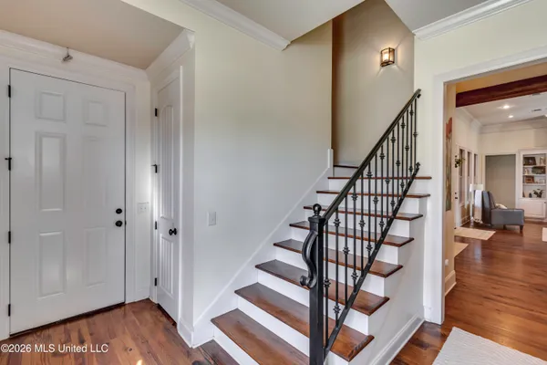 $690,000 | 308 East Lake Drive, Madison, MS 39110