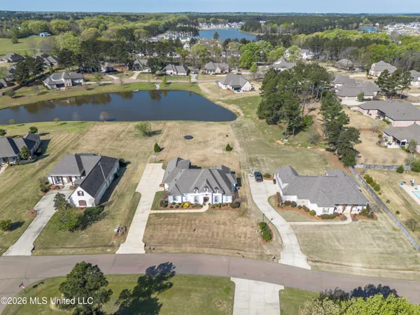 $690,000 | 308 East Lake Drive, Madison, MS 39110