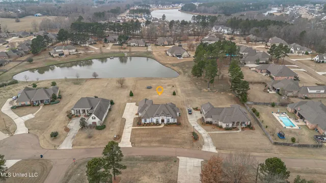 $690,000 | 308 East Lake Drive, Madison, MS 39110