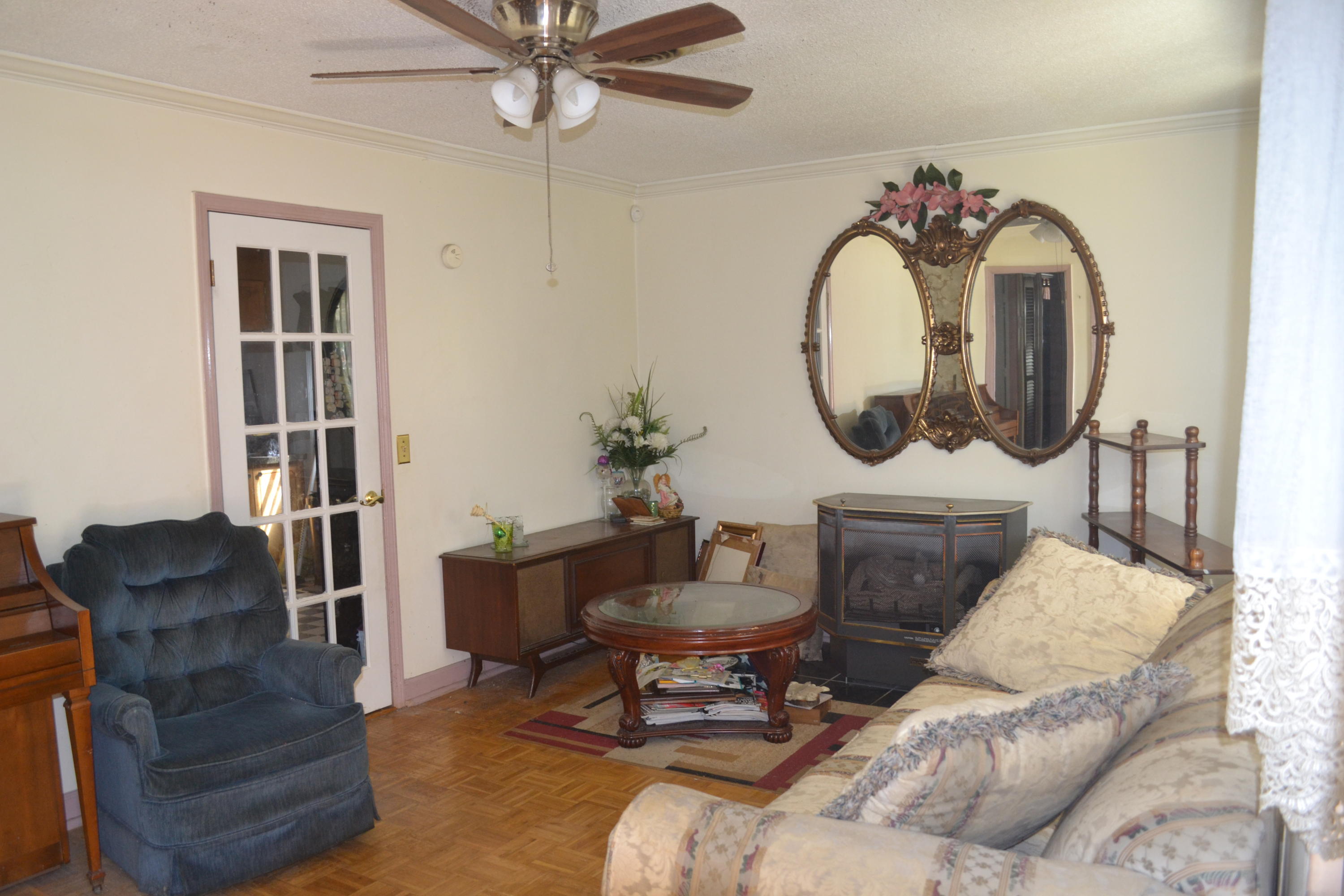 2512 Prince Street Georgetown, SC 29440 - Photo 4 of 16 DSC_0314